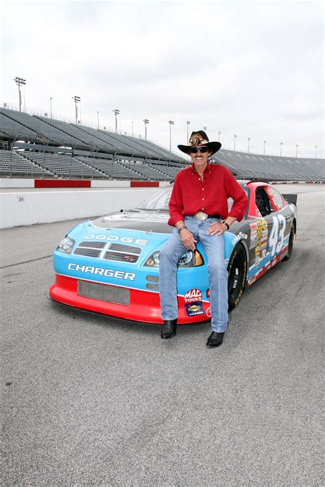 richard petty driving experience schedule